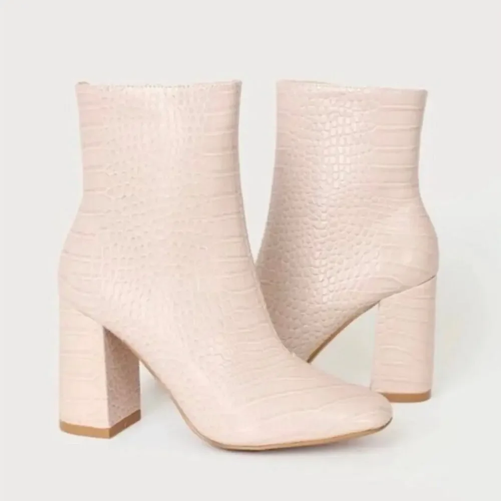 Lulus My Generation Croc Embossed Pale Pink Ankle Boots Heels 7